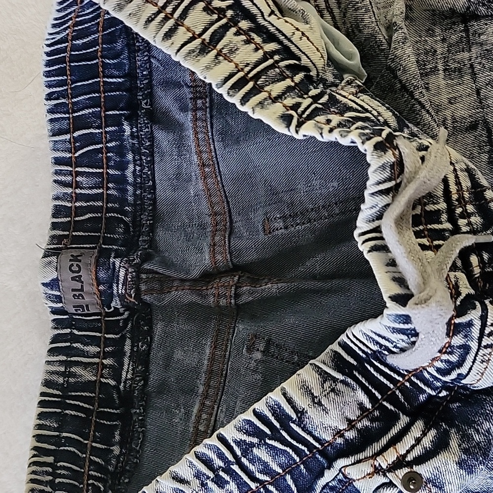Distressed motor jean 👖 - Picture 8 of 8